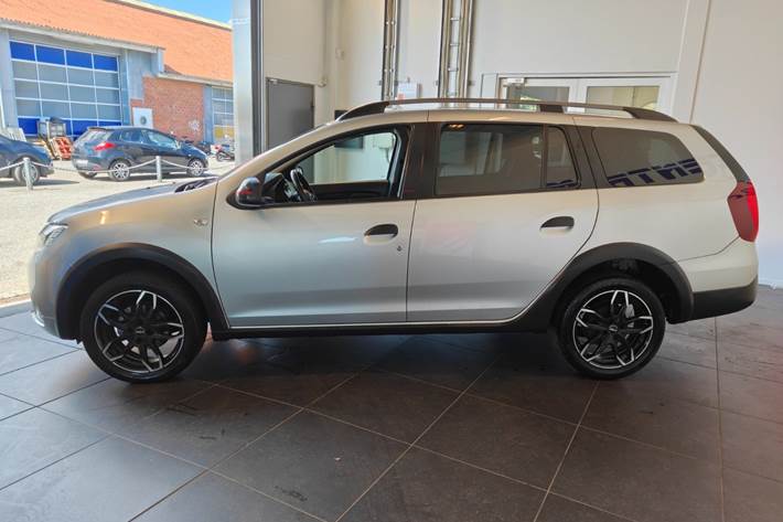 Sølv Dacia Logan fra 2019