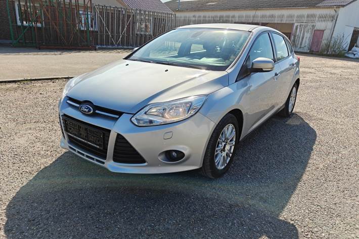 Gul Ford Focus fra 2014