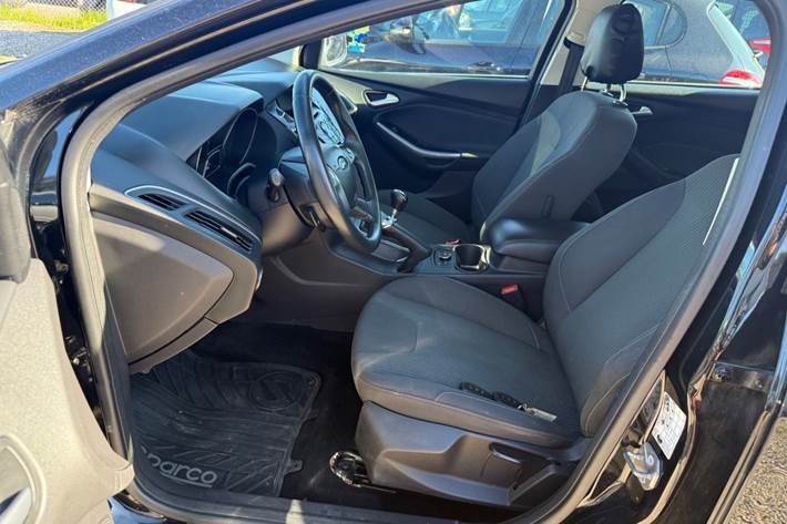Sort Ford Focus fra 2013