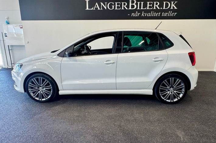 Hvid VW Polo fra 2017