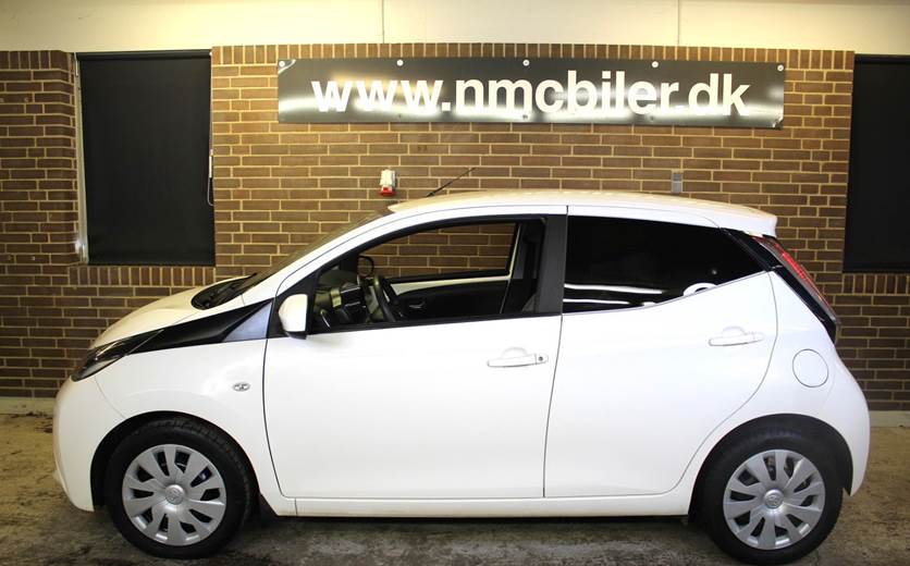 Toyota Aygo 1,0 VVT-i x-play x-touch