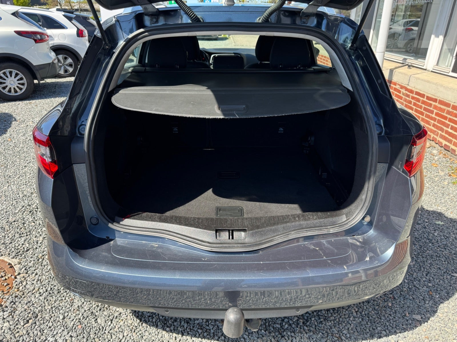 Grå Renault Megane IV fra 2017