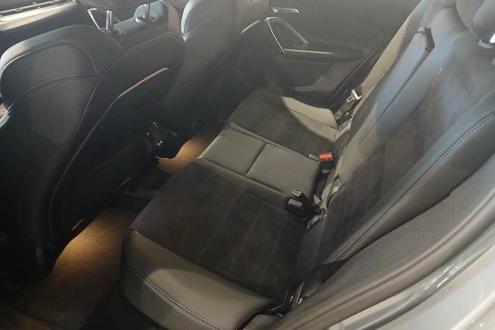 Grå BMW iX2 fra 2024