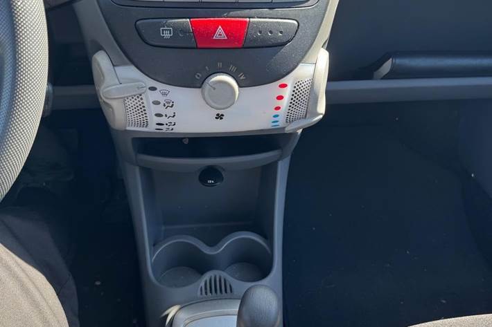 undefined Toyota Aygo fra 2010