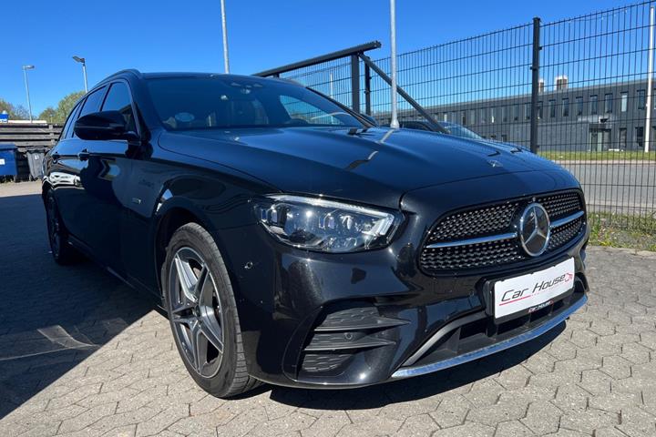 Sort Mercedes E300 de fra 2020