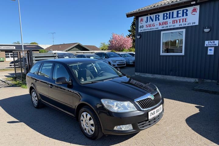 undefined Skoda Octavia fra 2013 set udefra