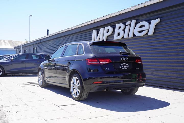 Sort Audi A3 fra 2016