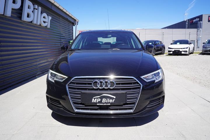 Sort Audi A3 fra 2016