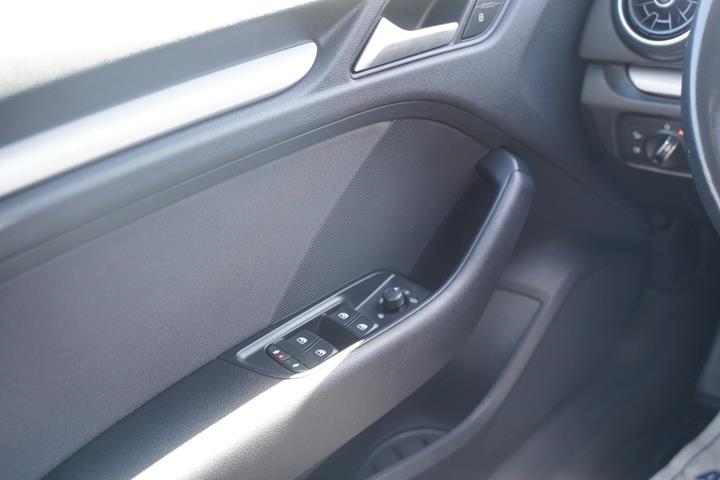 Sort Audi A3 fra 2016