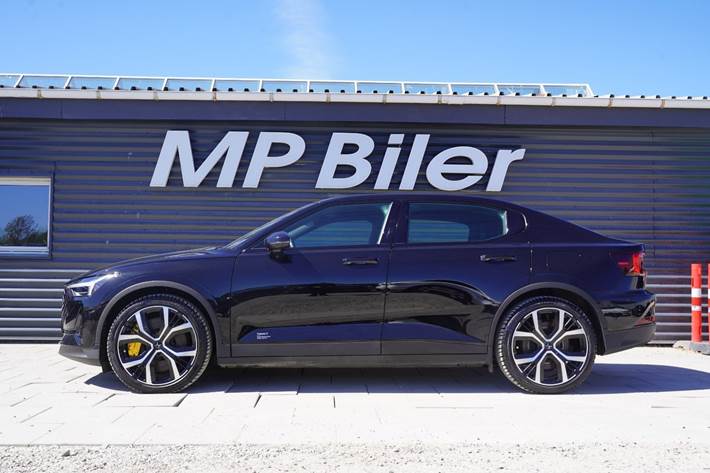 Sort Polestar 2 fra 2023