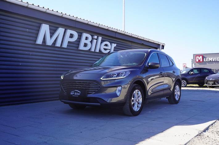 Grå Ford Kuga fra 2023 set udefra