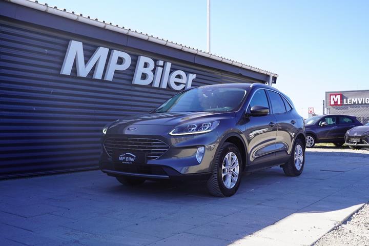 Grå Ford Kuga fra 2023 set udefra