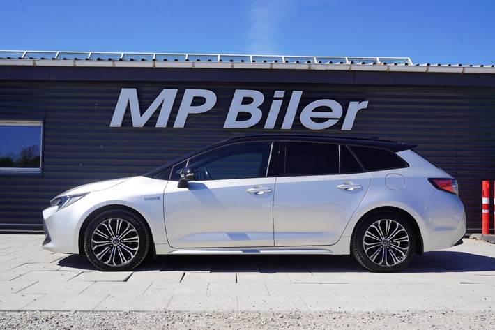 Sølv Toyota Corolla fra 2019