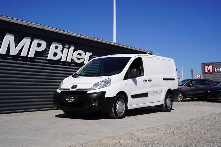 Hvid Toyota ProAce fra 2015