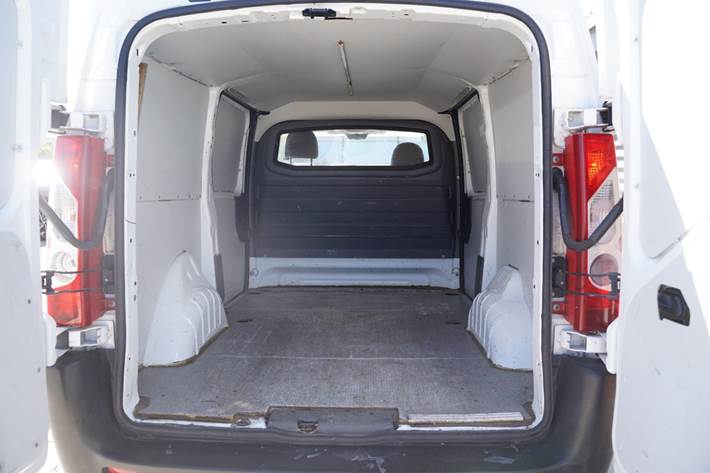 Hvid Toyota ProAce fra 2015