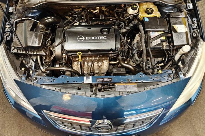 undefined Opel Astra fra 2011