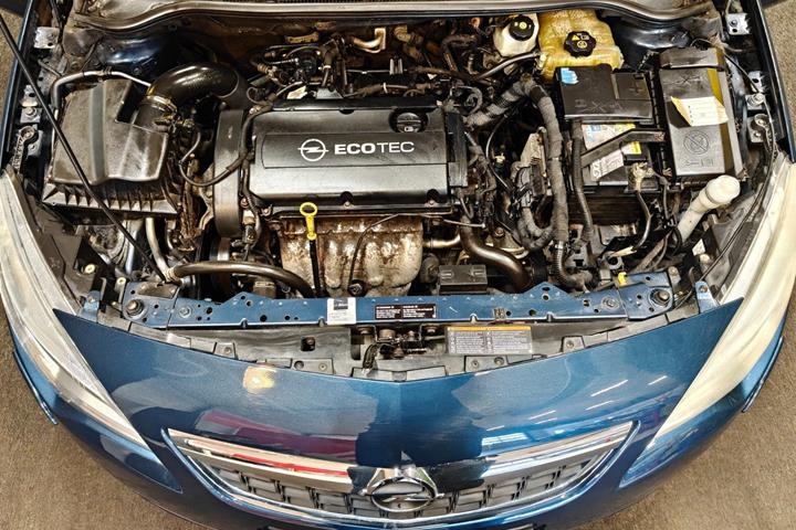 undefined Opel Astra fra 2011