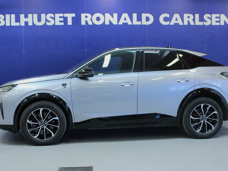 Peugeot e-3008 77 GT Pack