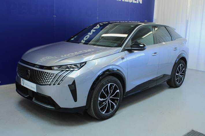 Sølv Peugeot e-3008 fra 2025