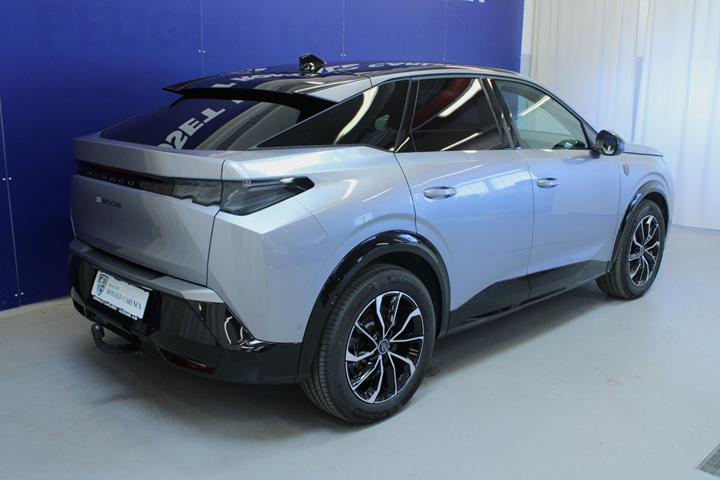 Sølv Peugeot e-3008 fra 2025