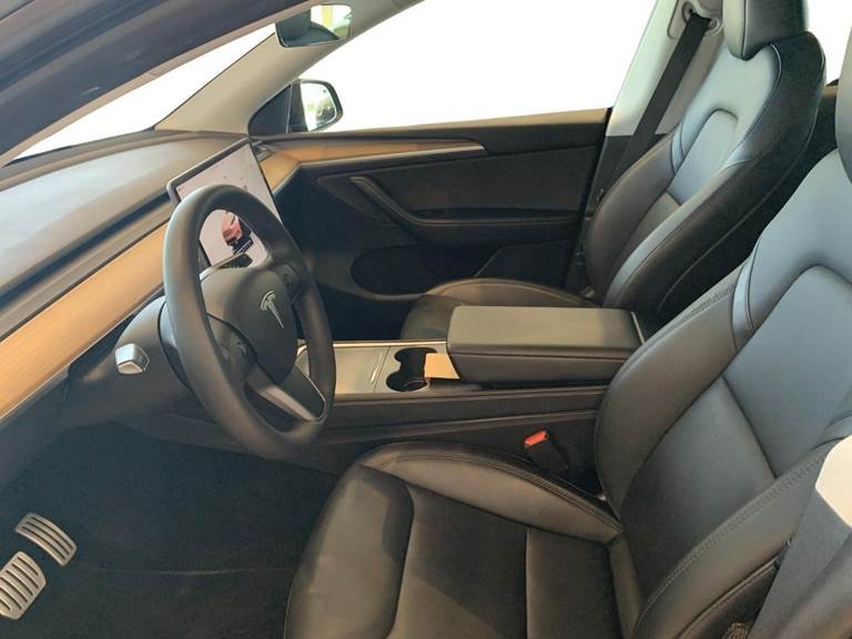 Tesla Model Y Performance AWD