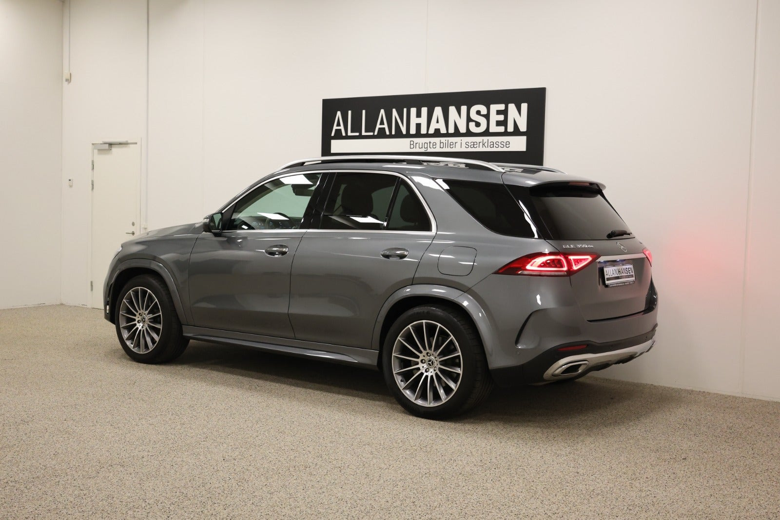Grå Mercedes GLE350 de fra 2023