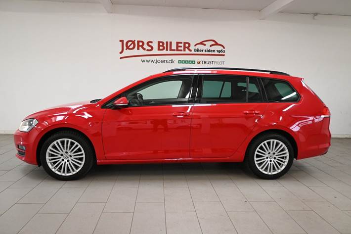 Rød VW Golf VII fra 2016