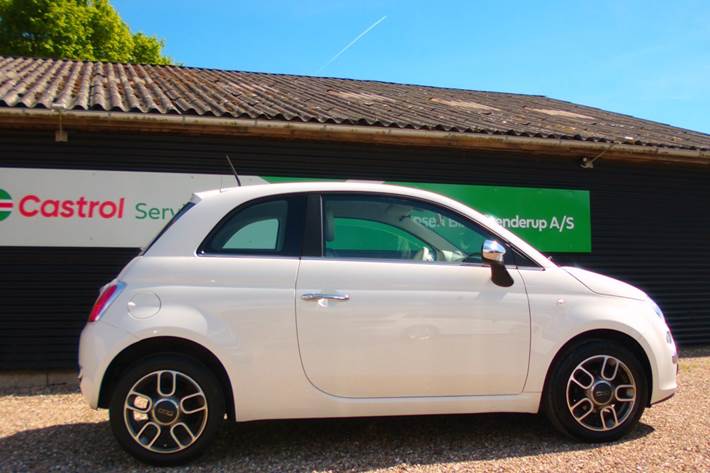Hvid Fiat 500 fra 2008