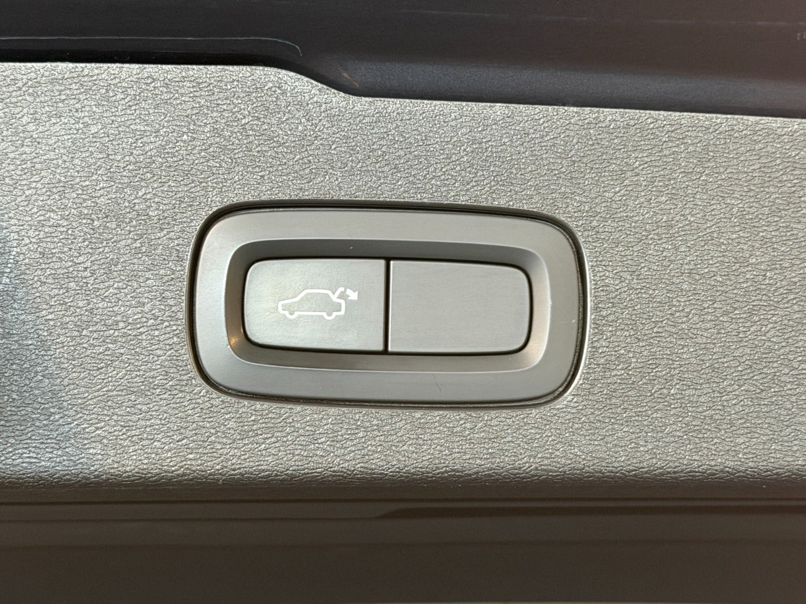 Blå Volvo V60 fra 2020