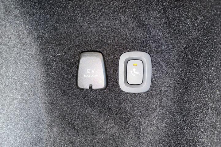 Blå Volvo V60 fra 2020
