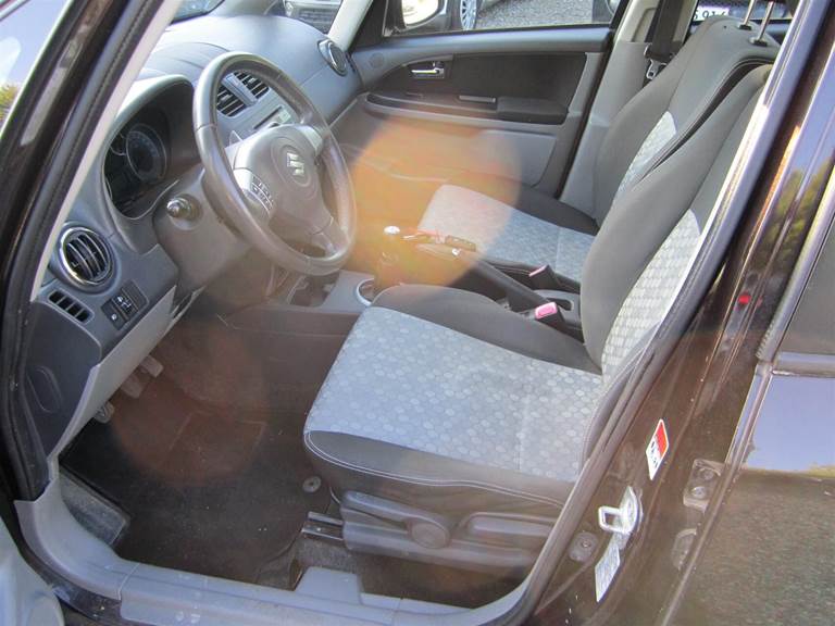 Suzuki SX4 1,6 16V GLX Plus 120HK 5d