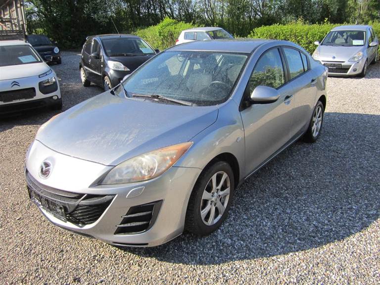 Mazda 3 1,6 Advance 105HK