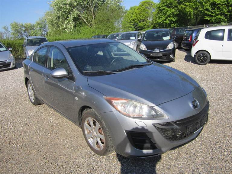 Mazda 3 1,6 Advance 105HK