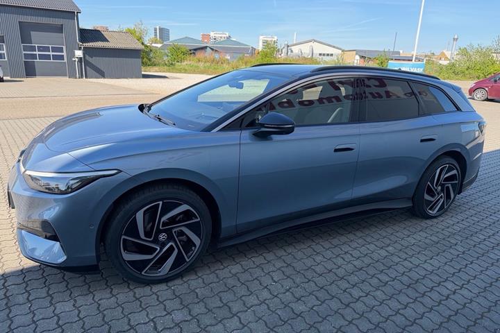 Blå VW ID.7 fra 2024