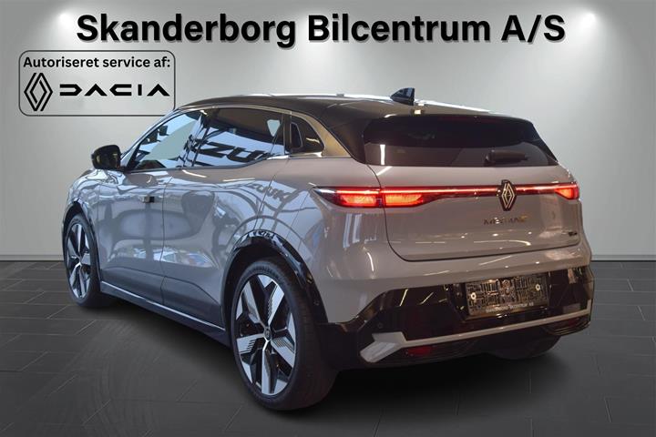 Grå Renault Mégane fra 2023