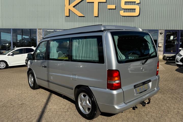 undefined Mercedes Vito 112 fra 2001 set udefra