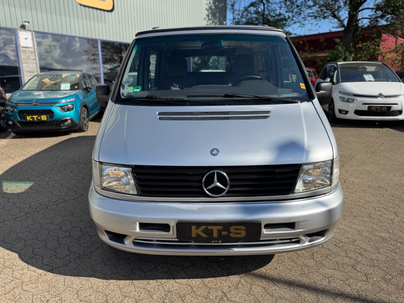 undefined Mercedes Vito 112 fra 2001 set udefra