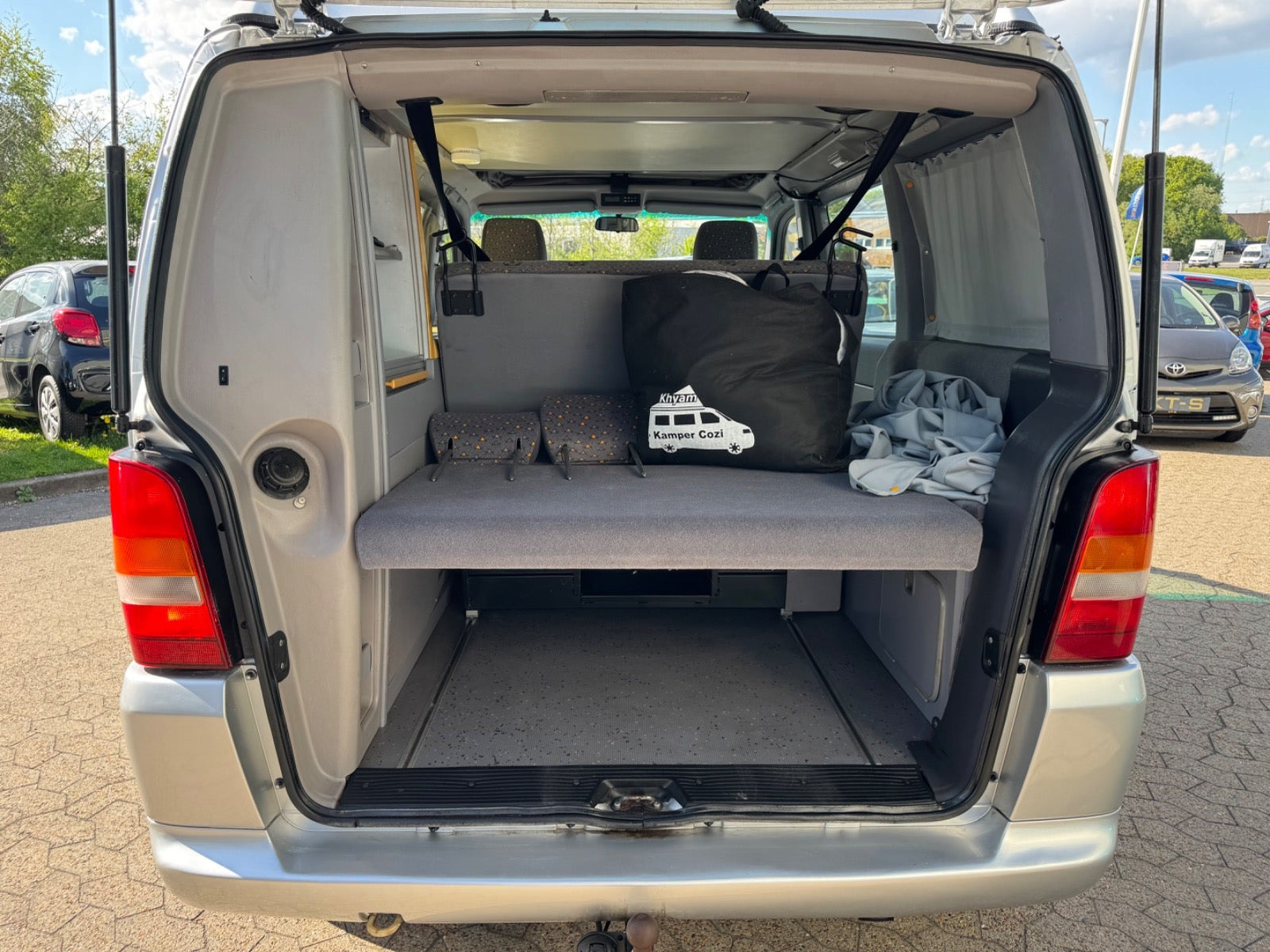 undefined Mercedes Vito 112 fra 2001 set indefra