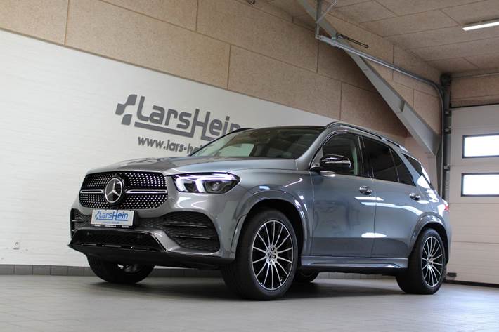 Grå Mercedes GLE350 de fra 2022