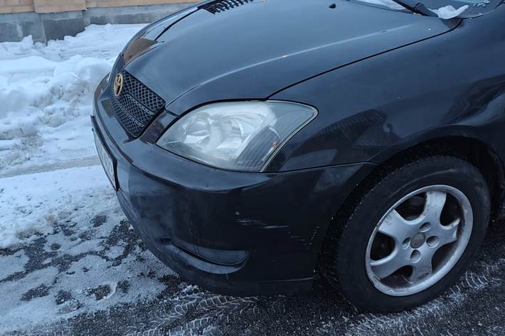 Sort Toyota Corolla fra 2002