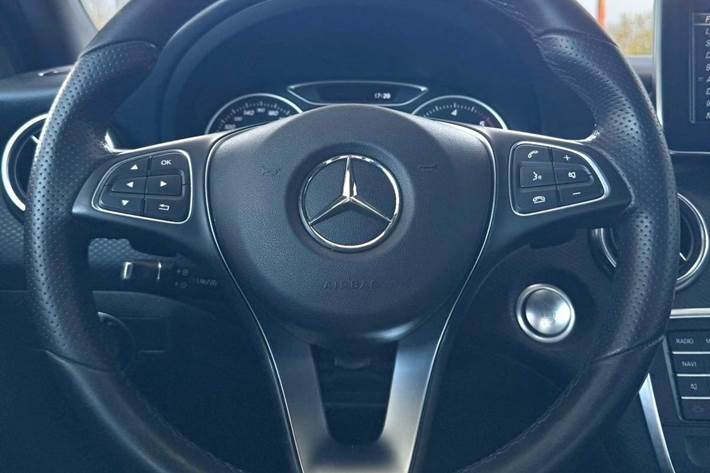 undefined Mercedes A180 d fra 2017