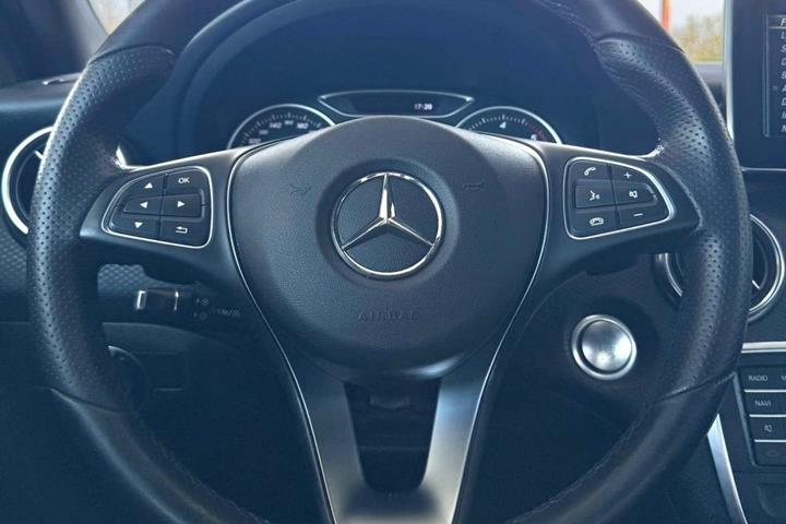 undefined Mercedes A180 d fra 2017
