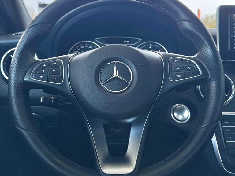 Mercedes A180 d 1,5 AMG Line aut.