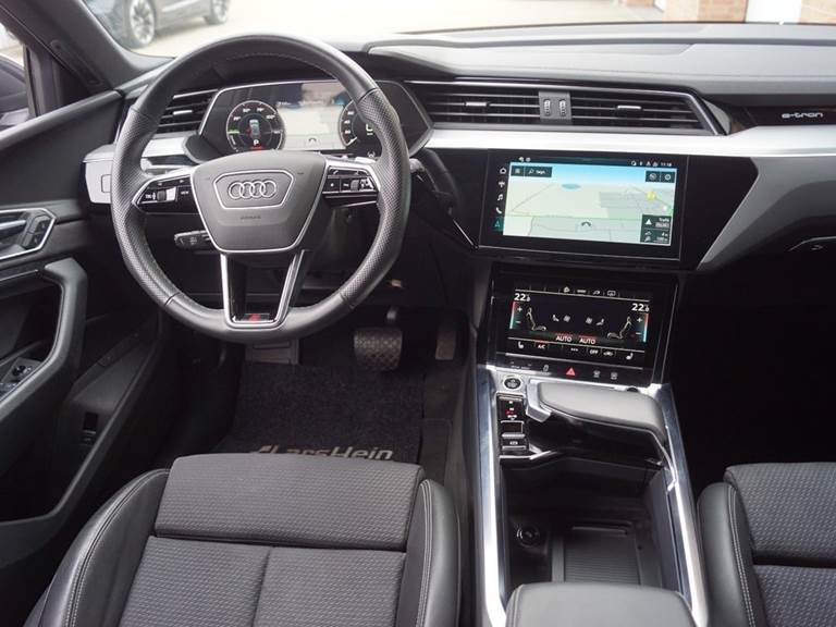 Audi e-tron 55 S-line quattro