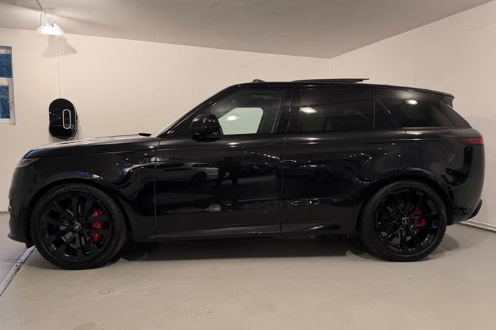 Sort Land Rover Range Rover sport fra 2023