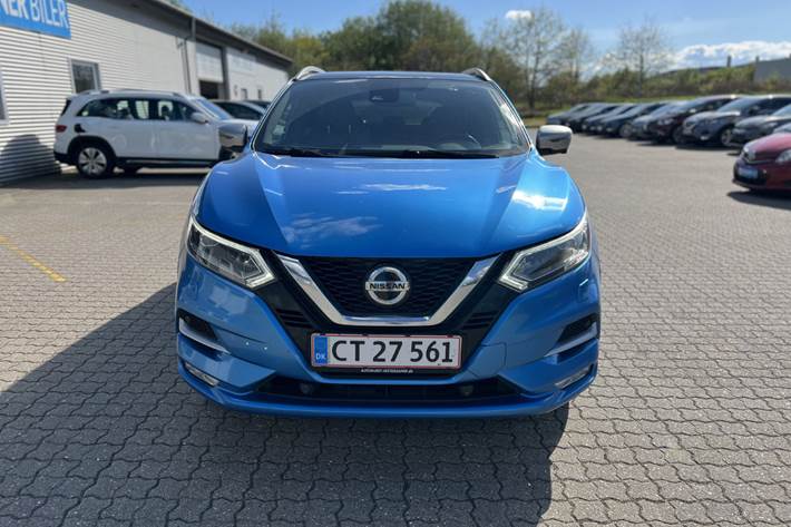 Blå Nissan Qashqai fra 2019