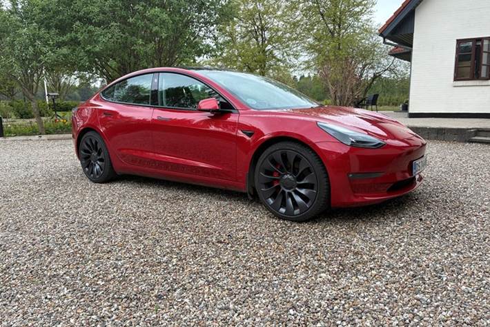 undefined Tesla Model 3 fra 2023