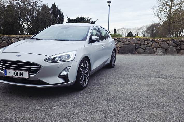 Grå Ford Focus fra 2019