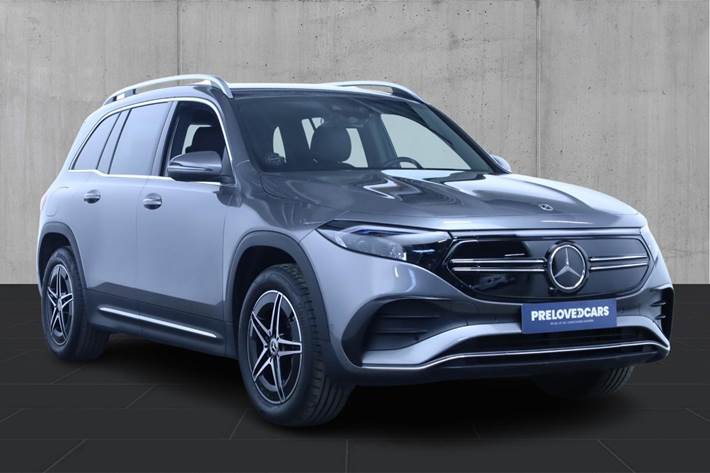 Rød Mercedes EQB250+ fra 2023