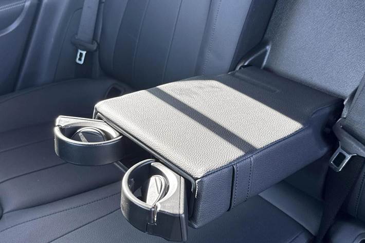 Sort Mercedes EQA250 fra 2022